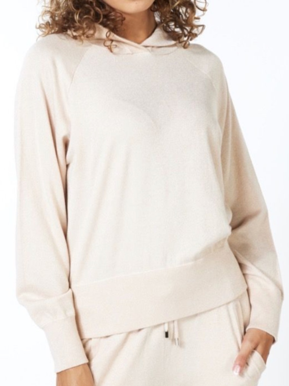 ESQUALO Netherlands cream minimalist cropped knit raglan hoodie sweater